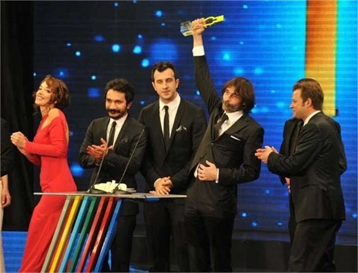 Antalya Televizyon Ödülleri’ne yıldız yağdı...