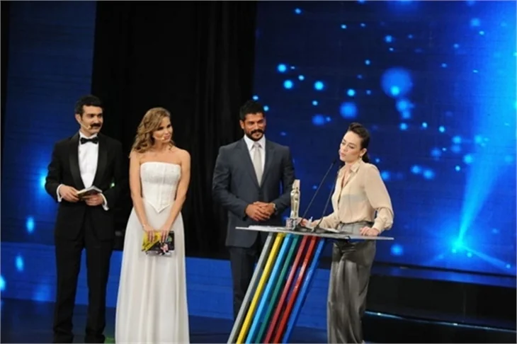 Antalya Televizyon Ödülleri’ne yıldız yağdı...