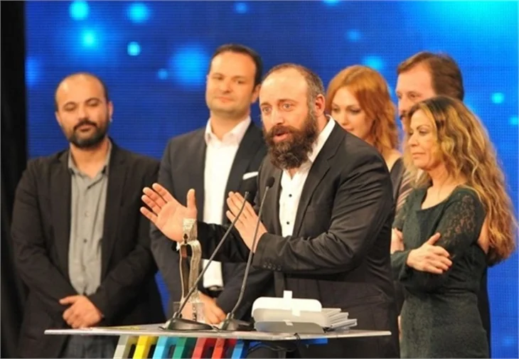 Antalya Televizyon Ödülleri’ne yıldız yağdı...
