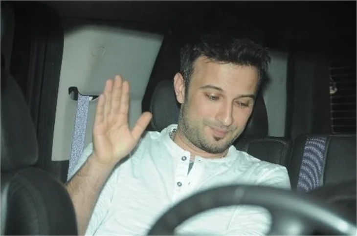 Tarkan, Sunset'ten çıkarken böyle görüntülendi...