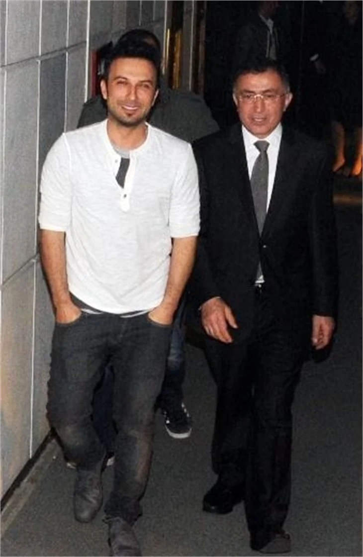 Tarkan, Sunset'ten çıkarken böyle görüntülendi...