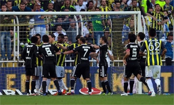 Kadıköy'deki dev derbiden çok özel kareler!