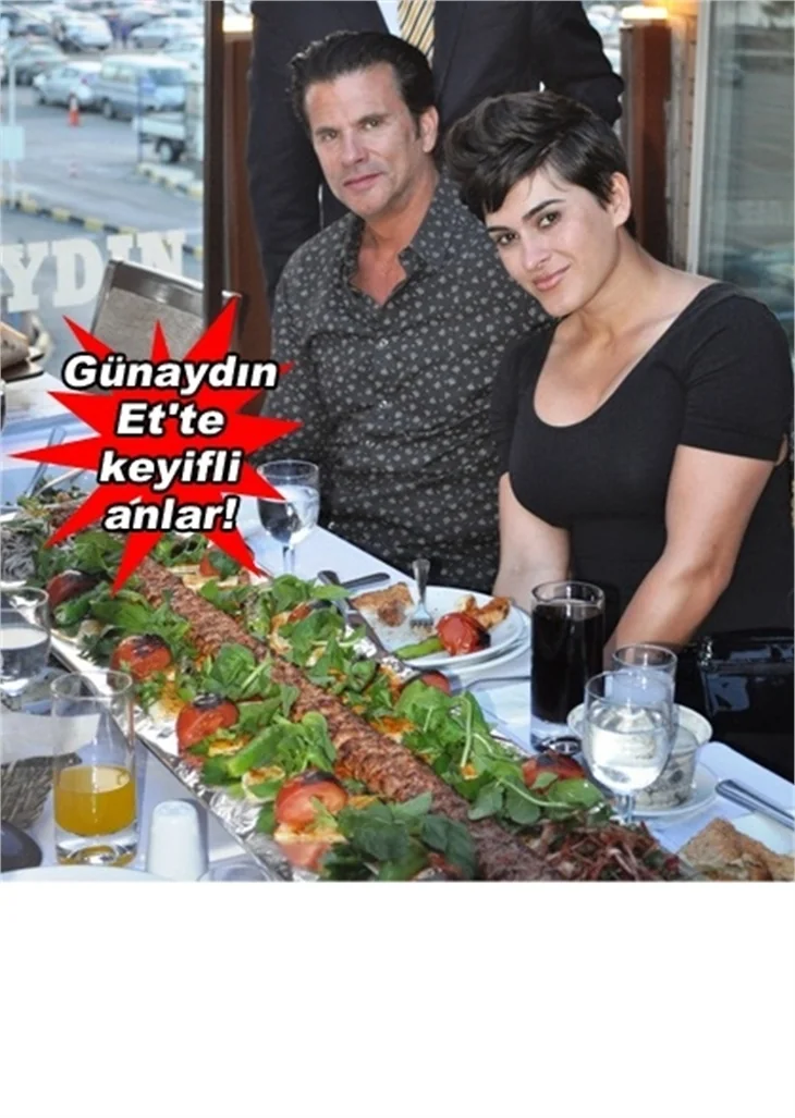LORENZO LAMAS’IN KEBAP ZİYAFETİ!