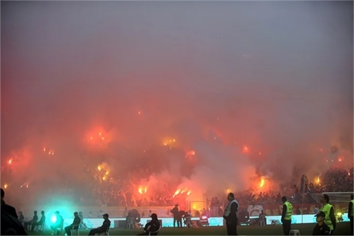Galatasaray, zaferini taraftarlarıyla birlikte kutladı!