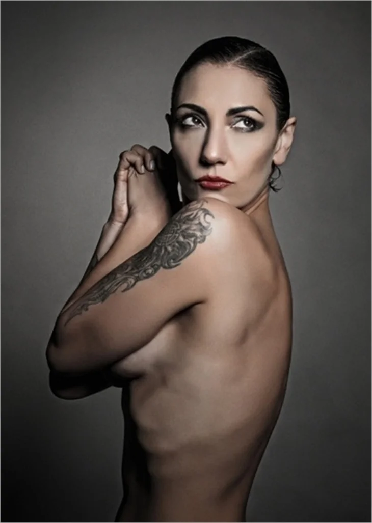 ROCK'ÇI ÖZLEM TEKİN'DEN ÇARPICI FOTOĞRAF!