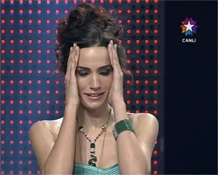 Miss Turkey 2012 güzeli Açalya Samyeli Danoğlu...