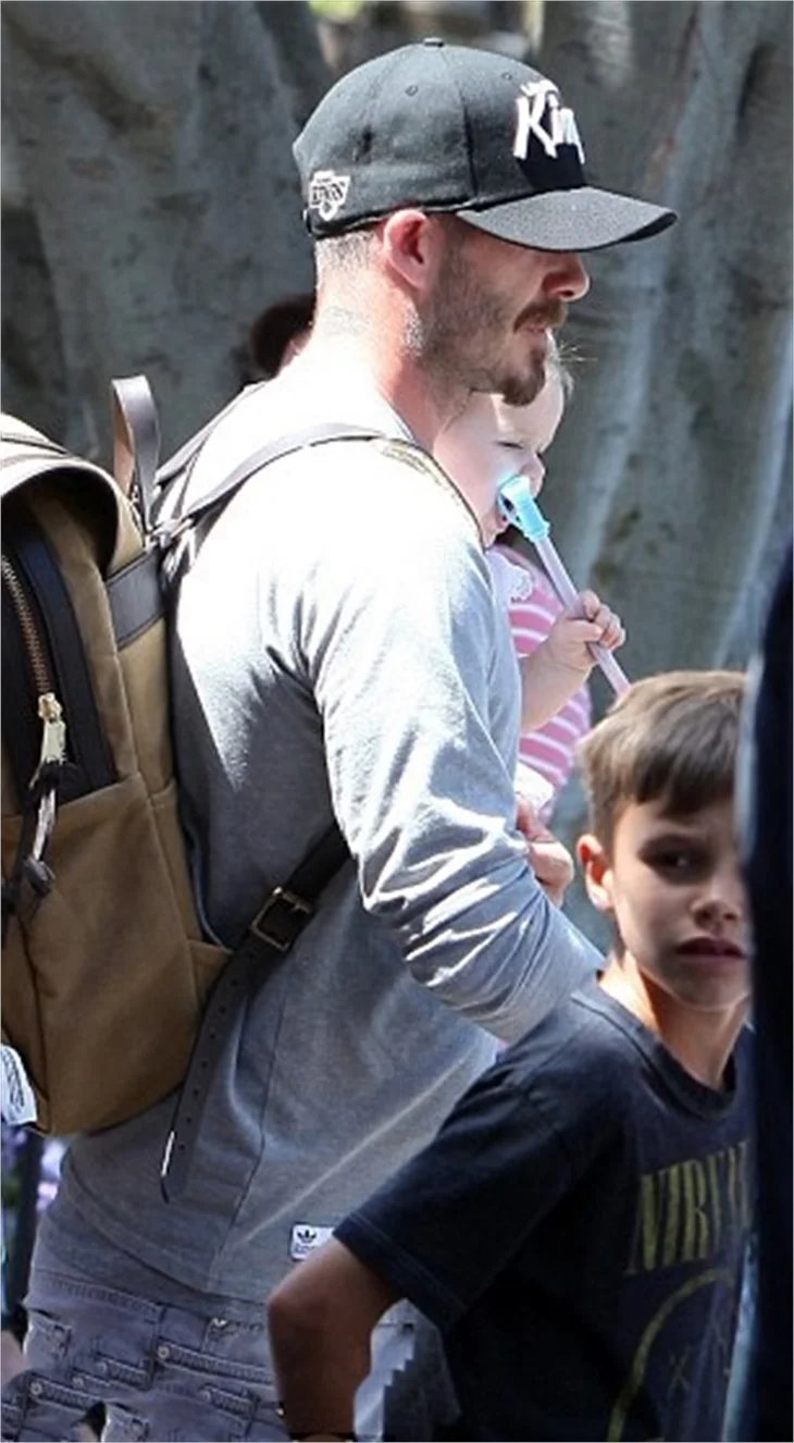 Minik Harper’ın Disneyland gezisi
