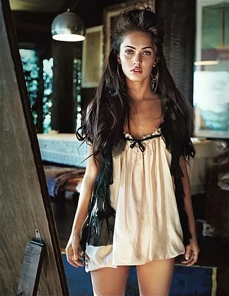 Megan Fox hamile