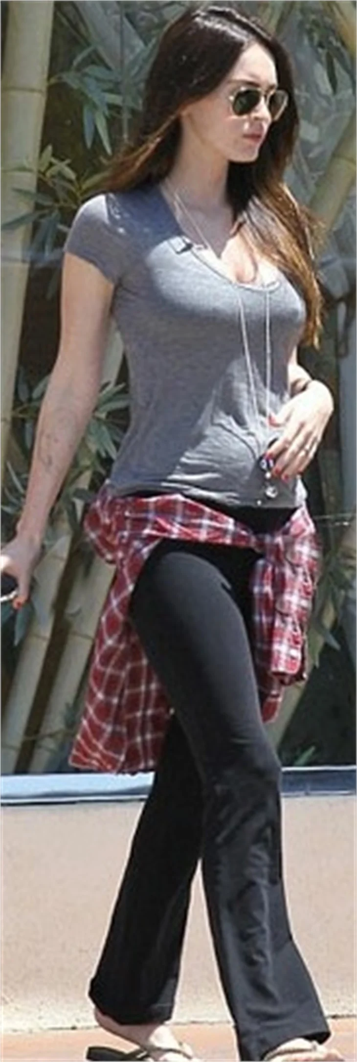 Megan Fox hamile