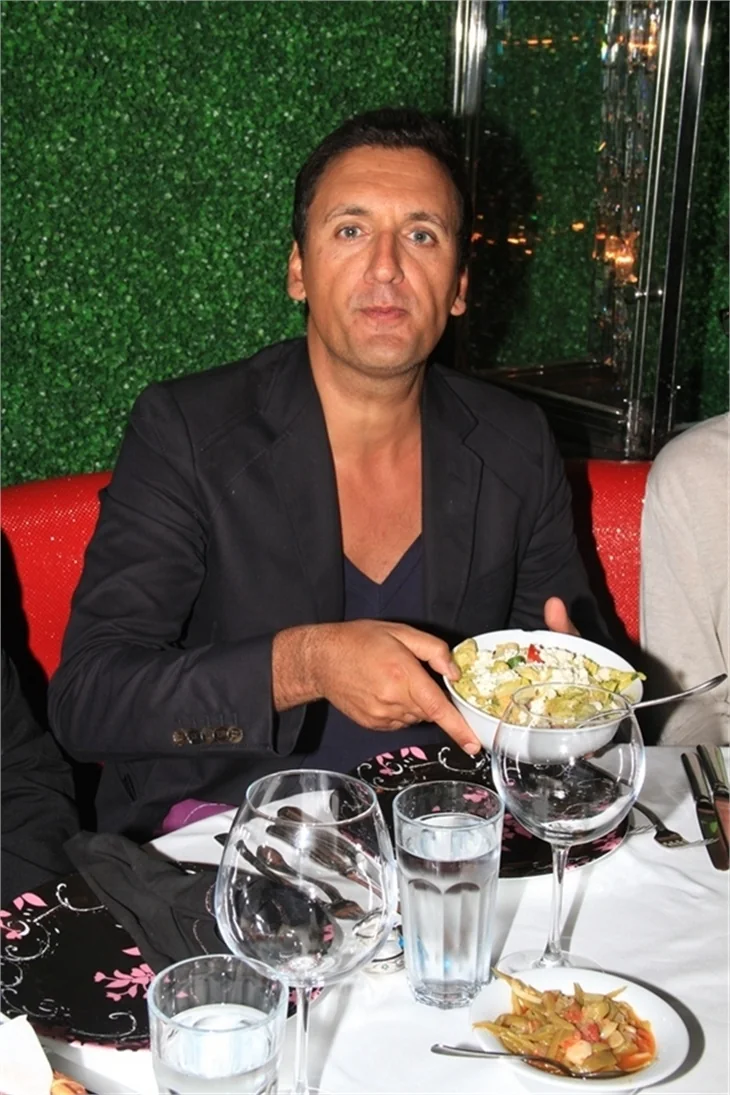 Dany Brillant Cahide'yi salladı..