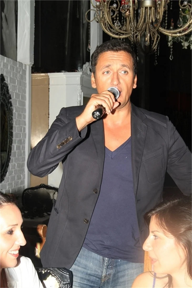 Dany Brillant Cahide'yi salladı..