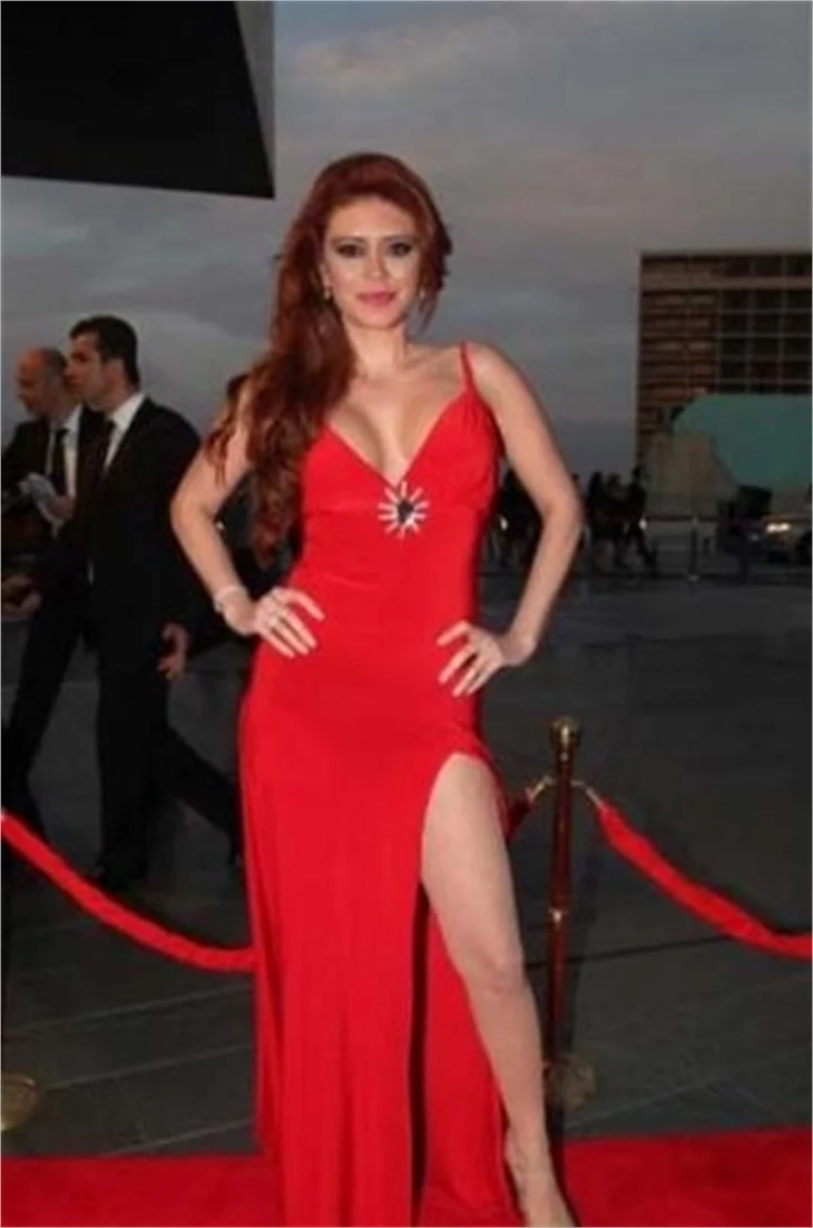 2012 yılının dekolteleri