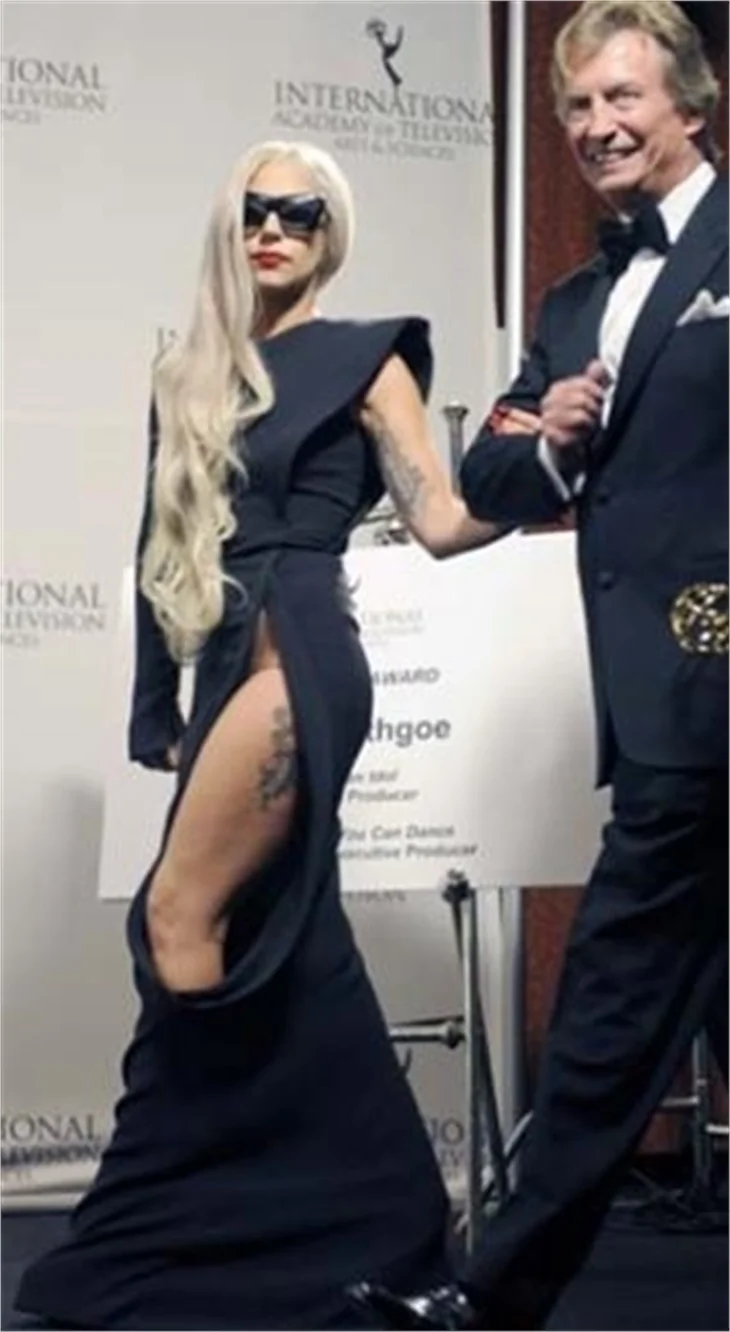 2012 yılının dekolteleri