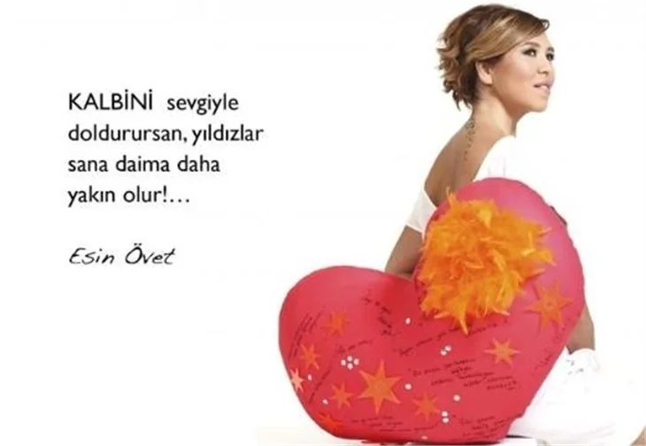 ÜNLÜLERDEN HAYATIN ARMAĞANI POZLARI