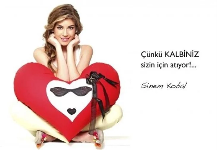 ÜNLÜLERDEN HAYATIN ARMAĞANI POZLARI