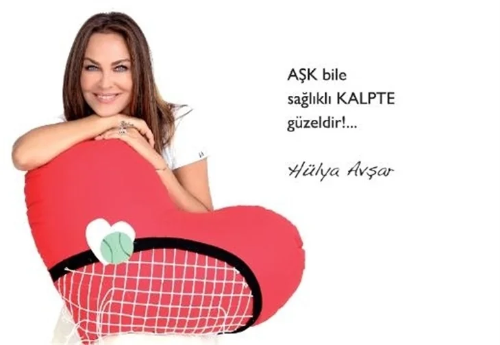 ÜNLÜLERDEN HAYATIN ARMAĞANI POZLARI