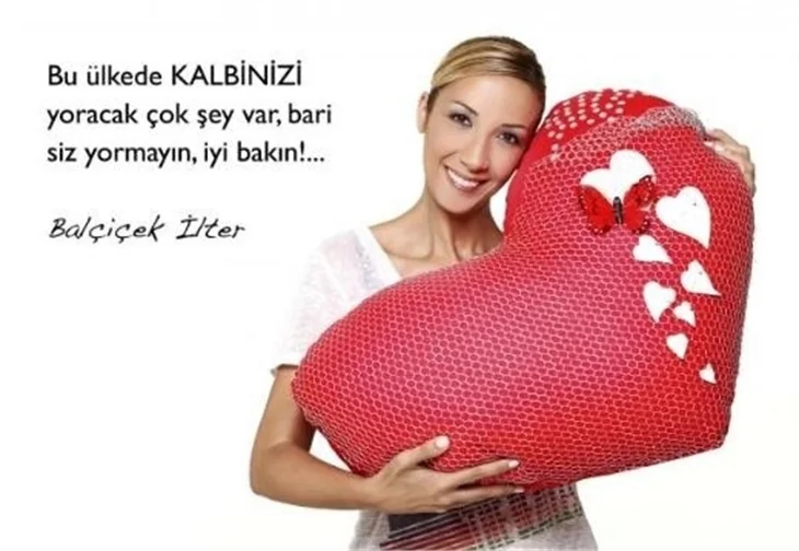 ÜNLÜLERDEN HAYATIN ARMAĞANI POZLARI
