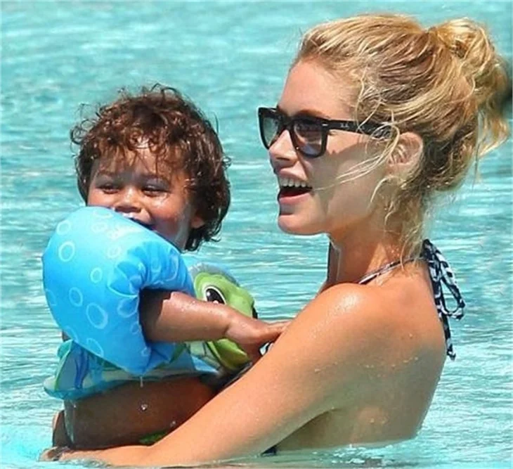 Kusurzu melek Doutzen Kroes...