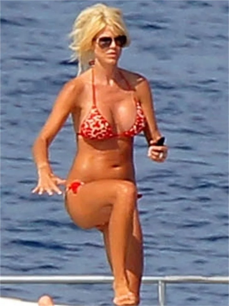 Victoria Silvstedt, Monaco’da tatil yapıyor