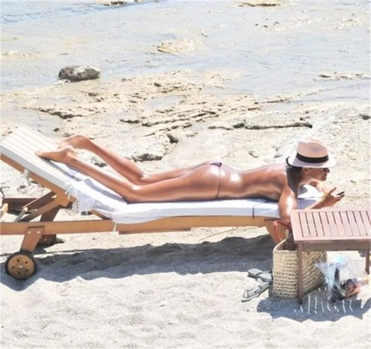 Eda Taşpınar ile Bora Kozanoğlu'nun Bodrum tatili!