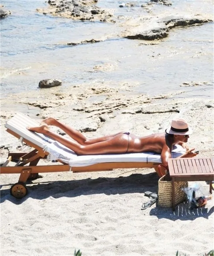 Eda Taşpınar ile Bora Kozanoğlu'nun Bodrum tatili!
