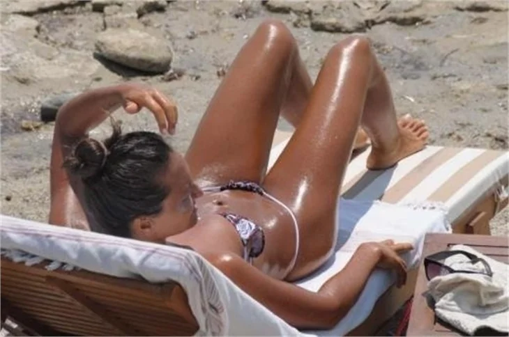 Eda Taşpınar ile Bora Kozanoğlu'nun Bodrum tatili!
