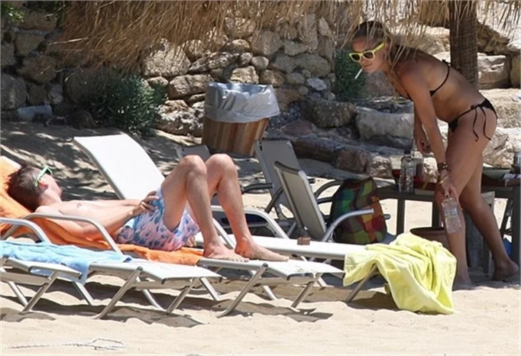 Kate Hudson, Yunanistan’ı kavurdu...