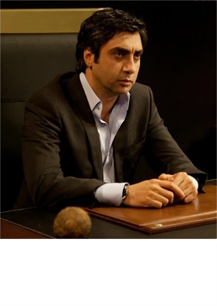 'KURTLAR VADİSİ'NE KENDİNİ KAPTIRDI! ADAM KAÇIRDI!