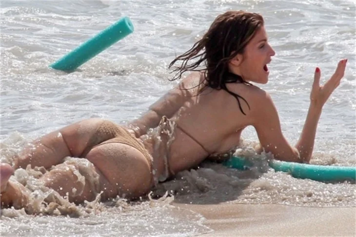 Stephanie Seymour’ın denizden gelen güzelliği