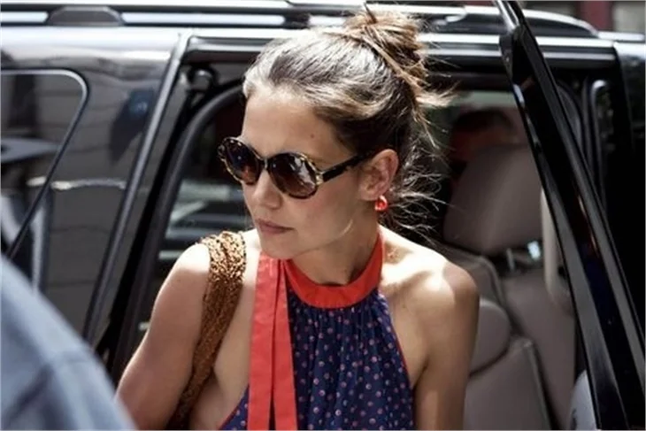 Katie Holmes, Elle dergisine kapak oldu!
