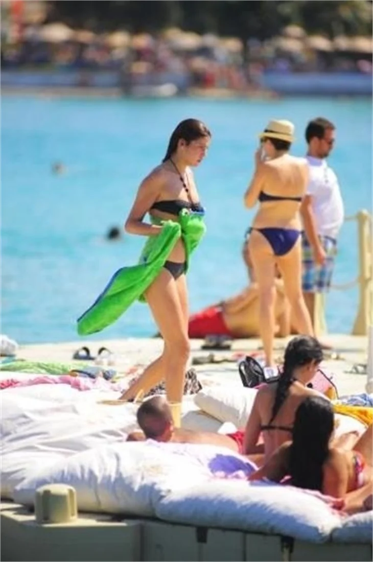 Senem Kuyucuoğlu'nun tatil keyfi...