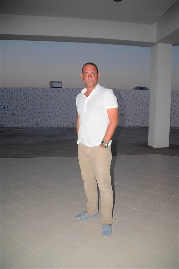 Cenk Eren, Alaçatı’yı salladı..