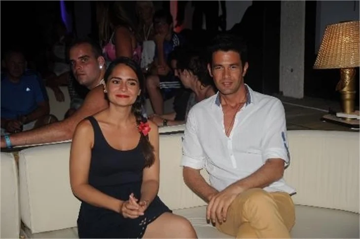 Keremcem ve Belit Özükan objektiflere alıştı.