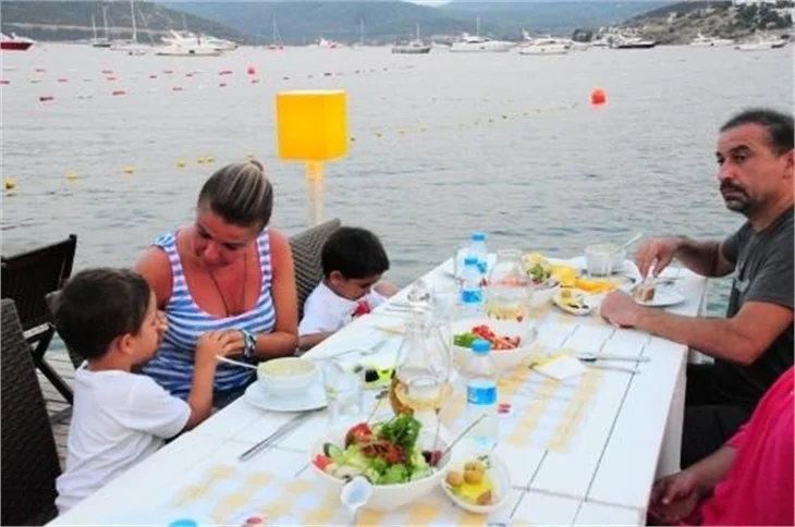 Gülben Ergen ve Mustafa Erdoğan aylar sonra ilk kez görüntülendi..