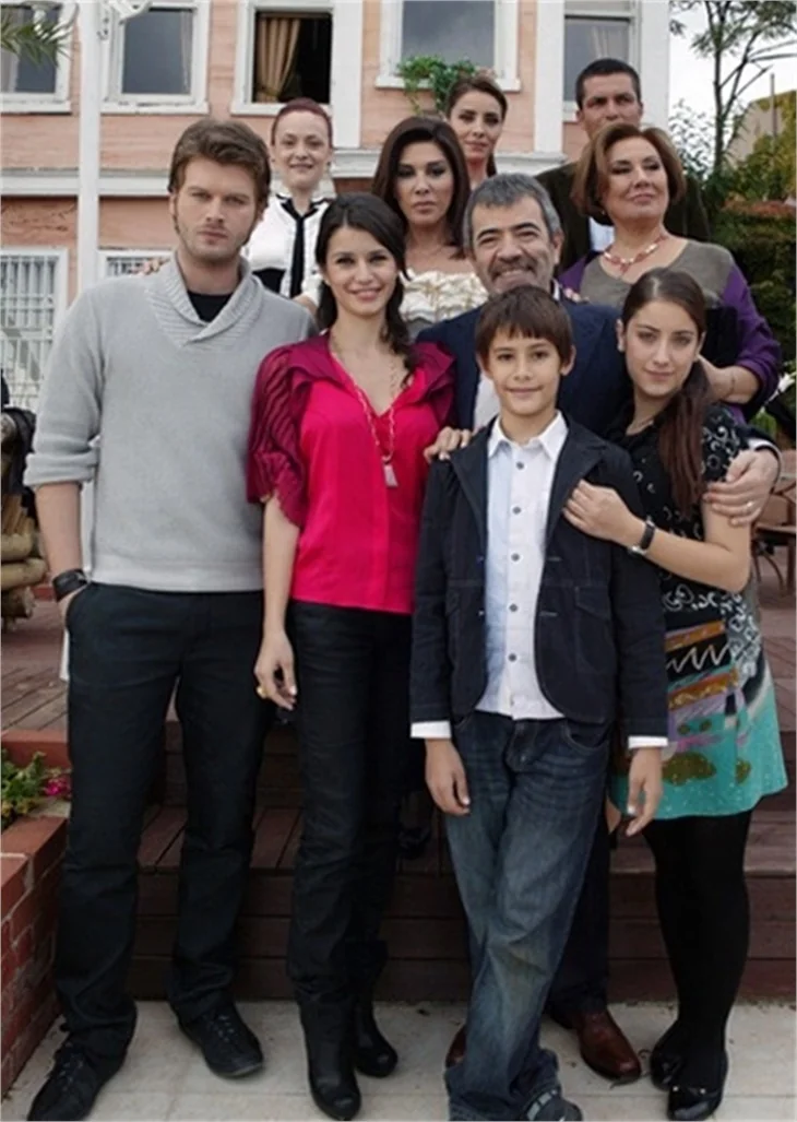 'AŞK-I MEMNU' YILLAR SONRA HALA ZİRVEDE!