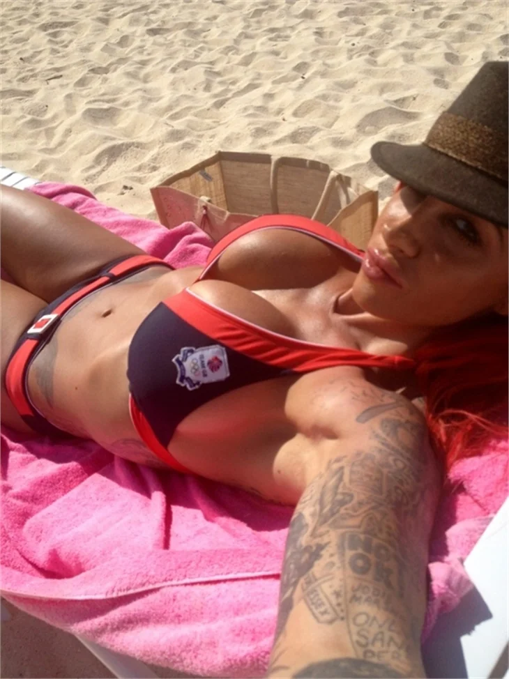 Jodie Marsh'ın tatilinden seksi kareler...