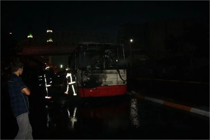 İstanbul'da molotoflu saldırı!