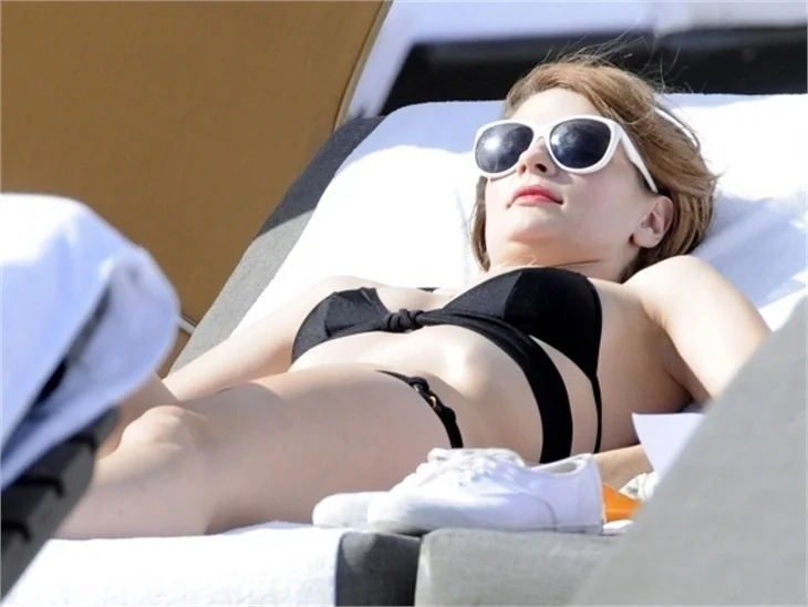 Mischa Barton Miami'de tatilde!