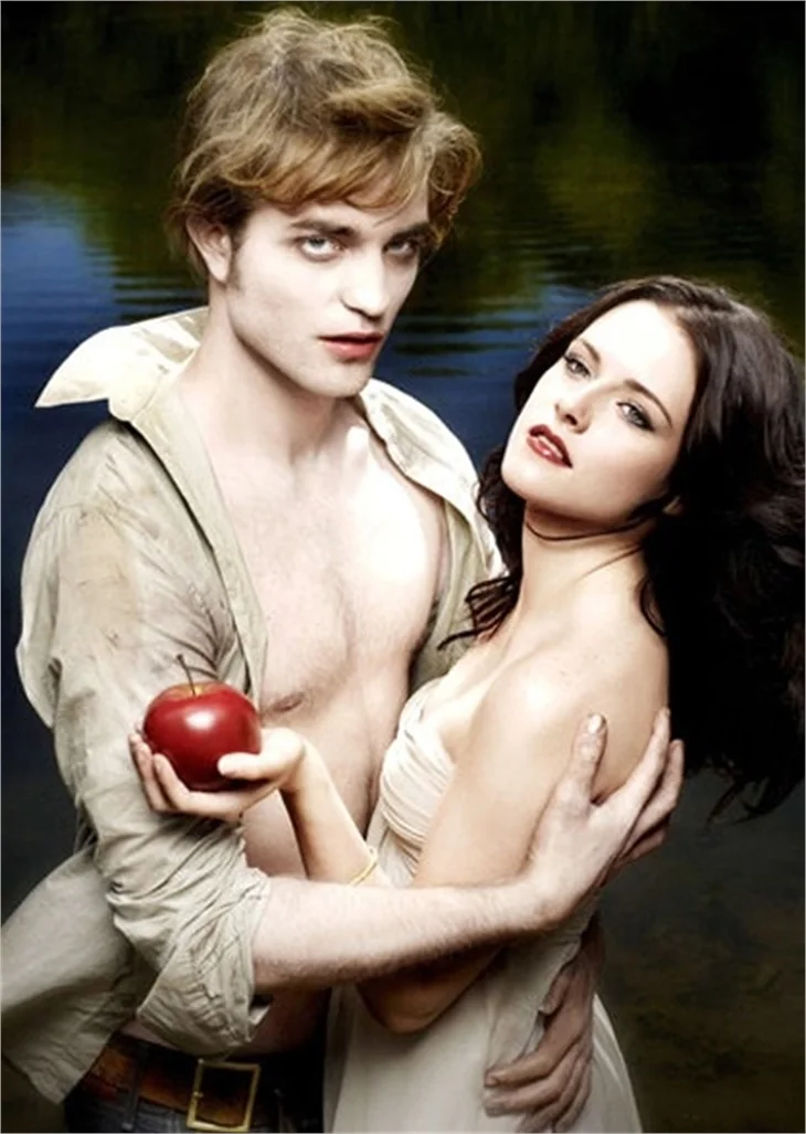 ROBERT PATTINSON'IN EVLİLİK TEKLİFİ SUYA DÜŞTÜ!