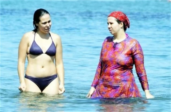Plajda şov yaptı!