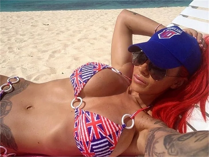 Jodie Marsh Twitter'ı salladı!