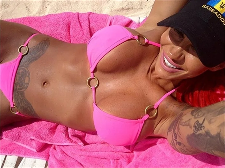 Jodie Marsh Twitter'ı salladı!