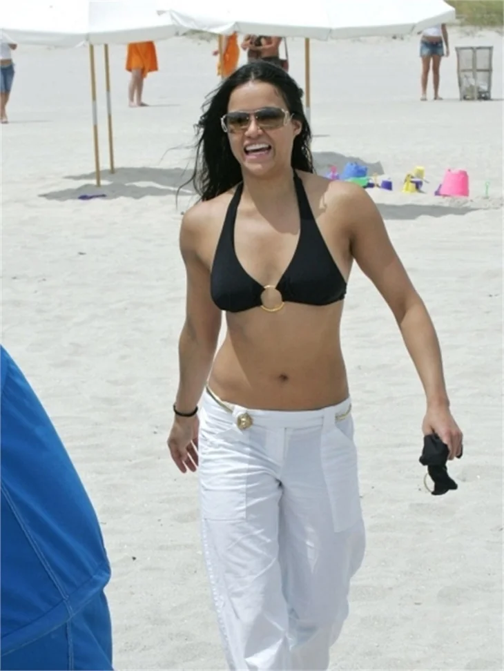 Michelle Rodriguez'in tatil keyfi