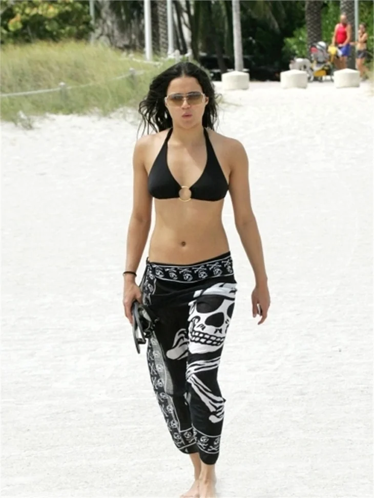 Michelle Rodriguez'in tatil keyfi