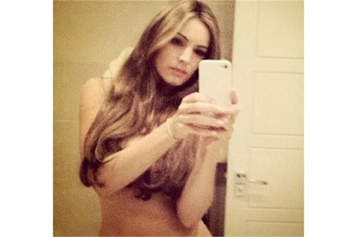 Kelly Brook güzelliğini sekse borçlu
