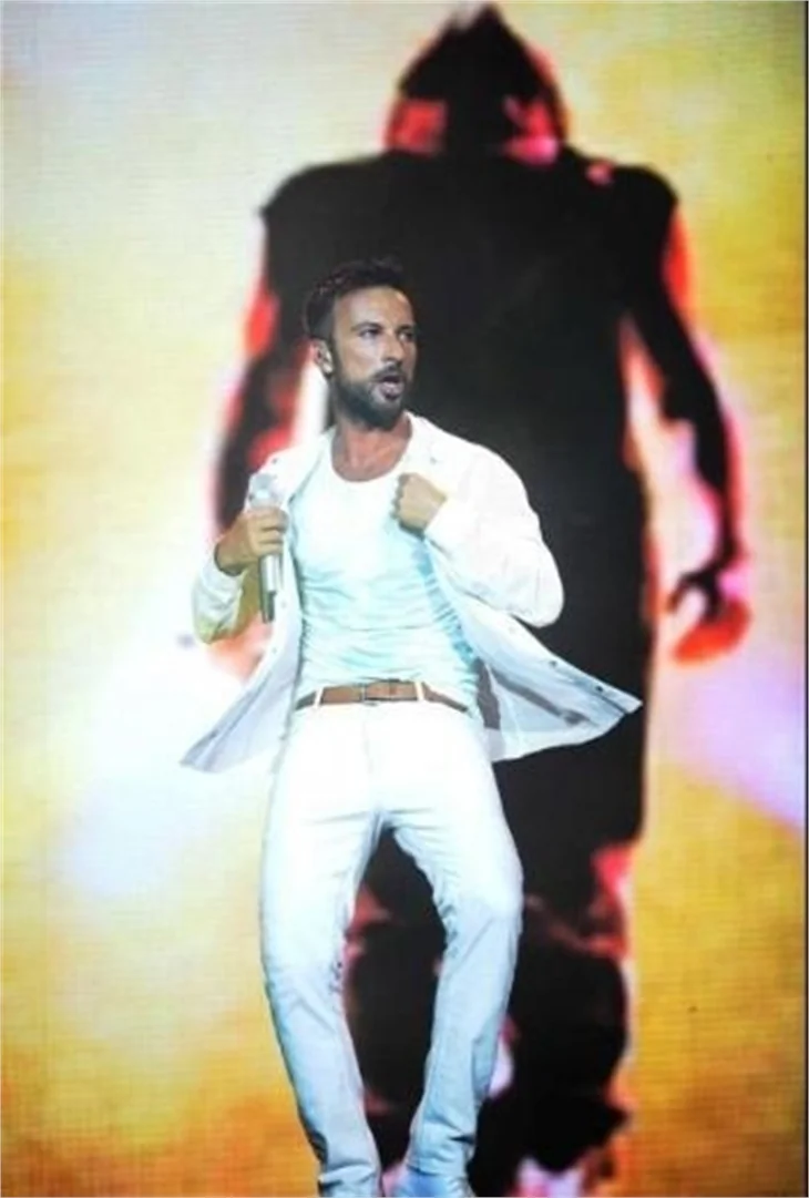 Tarkan, Harbiye'yi salladı..