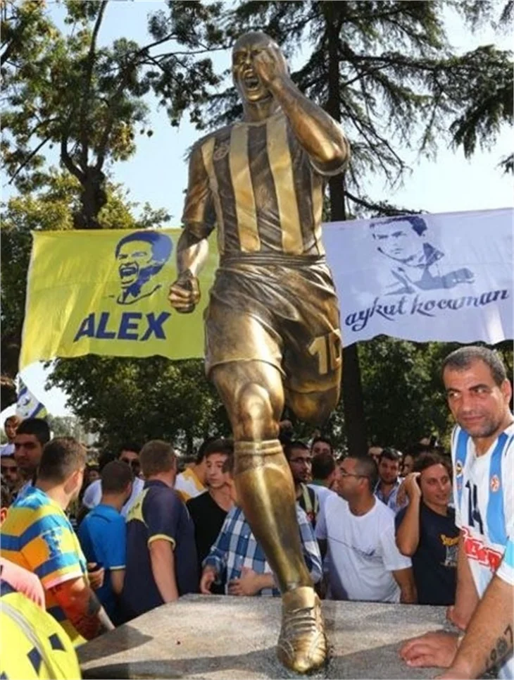 Alex de Souza ölümsüzleşti!