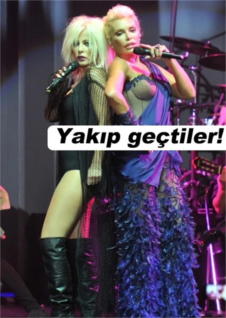 AJDA PEKKAN KONSERİNDE ÖMÜR GEDİK SÜRPRİZİ!