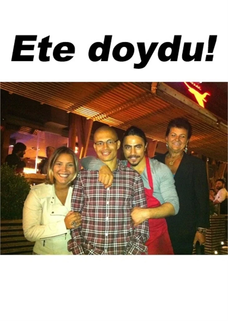 ALEX DE SOUZA VE EŞİNİN NUSR-ET KEYFİ!
