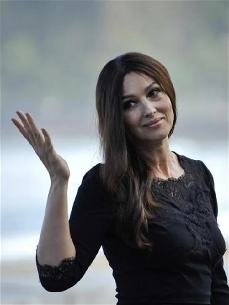 Monica Bellucci ve Belçim Erdoğan göz kamaştırdı.